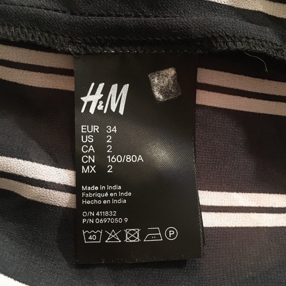 H&M sheer striped sleeveless blouse - Picture 5 of 7